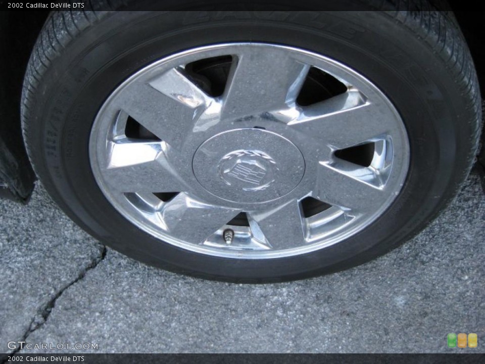 2002 Cadillac DeVille DTS Wheel and Tire Photo #45785254