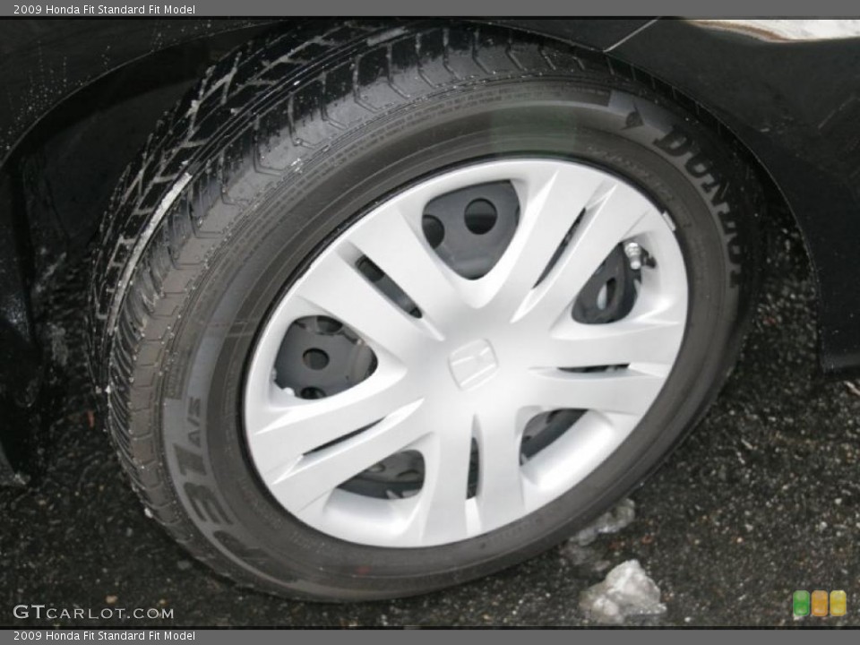 2009 Honda Fit  Wheel and Tire Photo #45789890