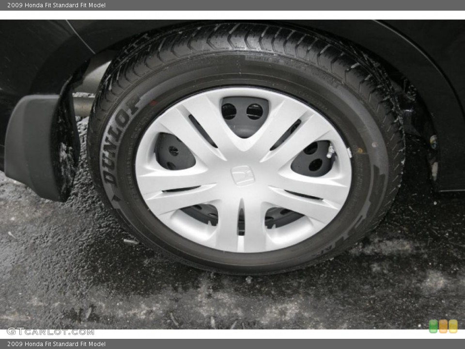 2009 Honda Fit  Wheel and Tire Photo #45789898