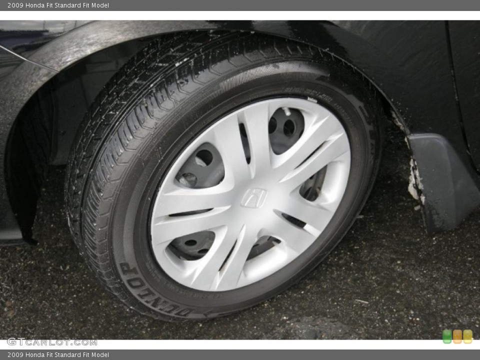 2009 Honda Fit  Wheel and Tire Photo #45789914