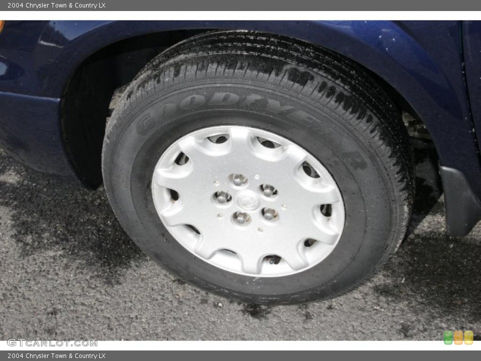 2004 Chrysler Town & Country LX Wheel and Tire Photo #45790266