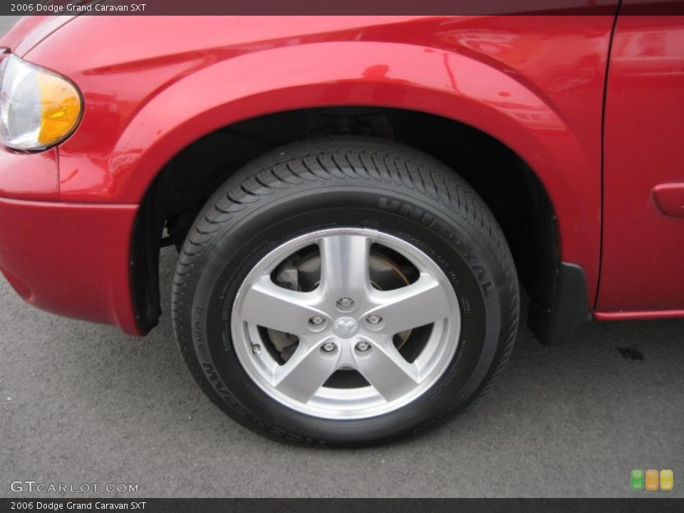 2006 Dodge Grand Caravan SXT Wheel and Tire Photo #45799875