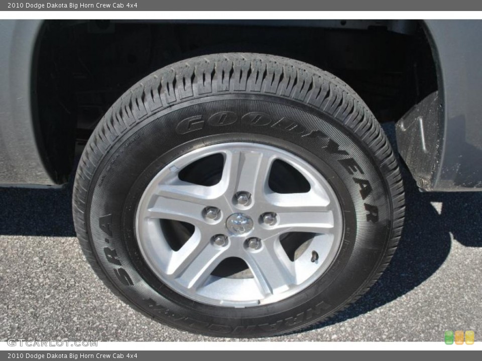 2010 Dodge Dakota Big Horn Crew Cab 4x4 Wheel and Tire Photo #45842448
