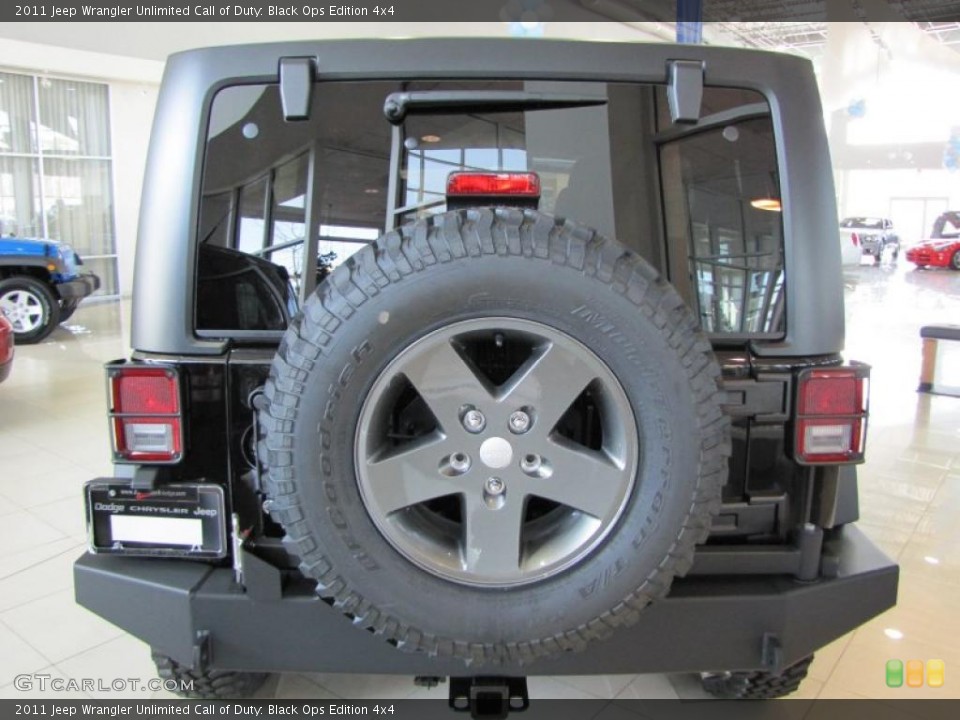 2011 Jeep Wrangler Unlimited Call of Duty: Black Ops Edition 4x4 Wheel and Tire Photo #45858658