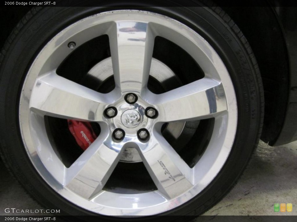 2006 Dodge Charger SRT-8 Wheel and Tire Photo #45915147