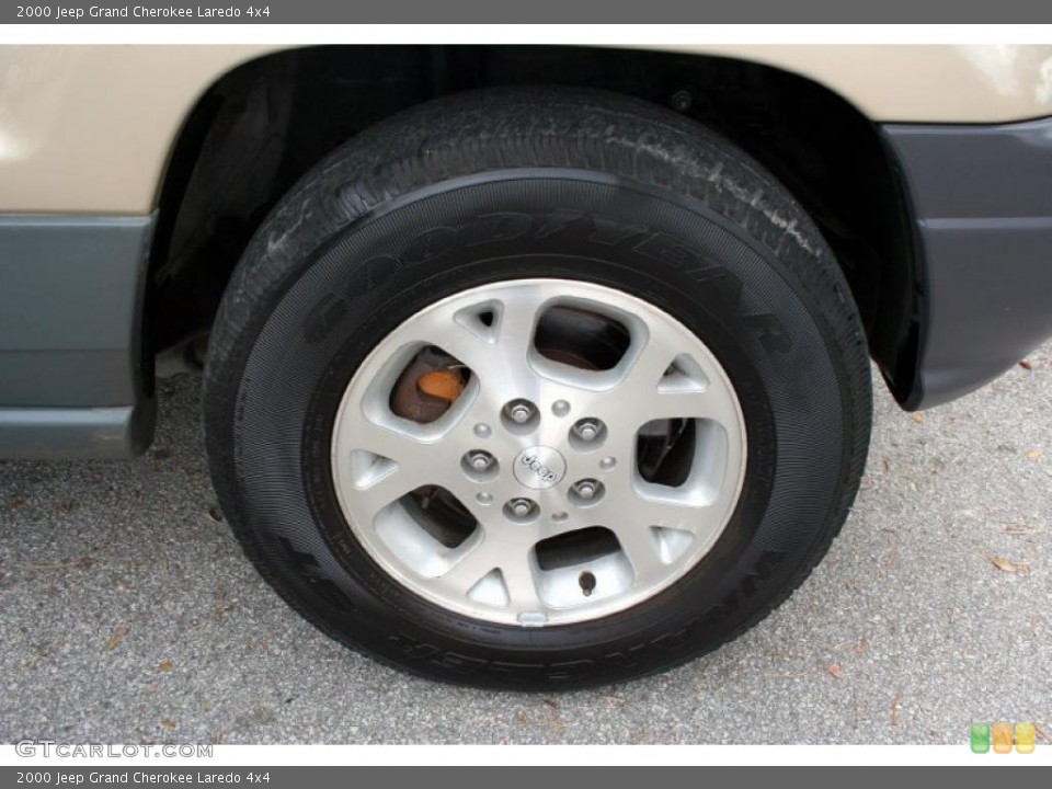 2000 Jeep Grand Cherokee Laredo 4x4 Wheel and Tire Photo #45920839