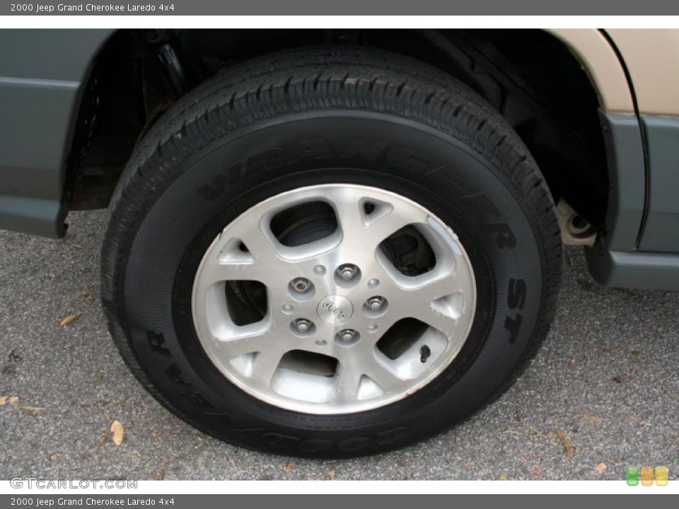 2000 Jeep Grand Cherokee Laredo 4x4 Wheel and Tire Photo #45920851