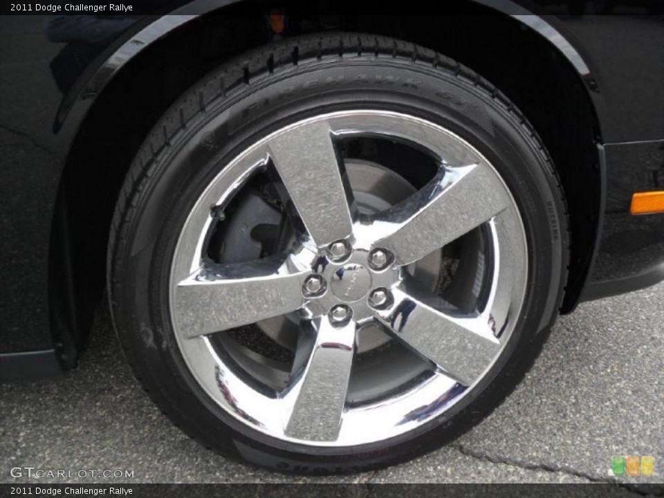 2011 Dodge Challenger Rallye Wheel and Tire Photo #45928039