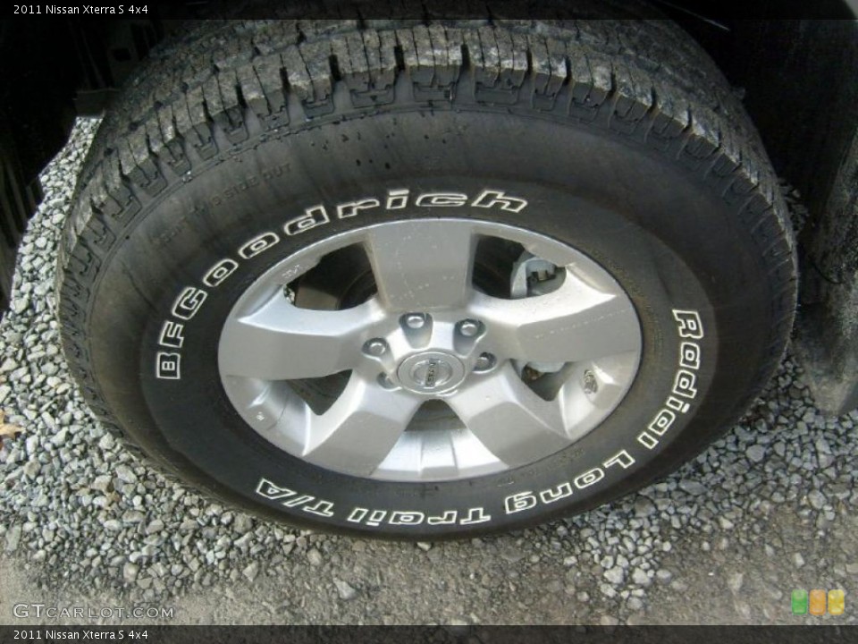2011 Nissan Xterra S 4x4 Wheel and Tire Photo #45928645