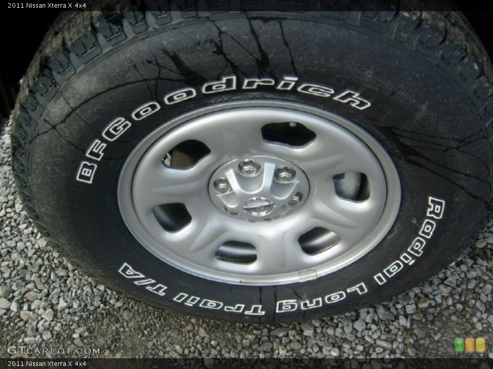 2011 Nissan Xterra X 4x4 Wheel and Tire Photo #45928789