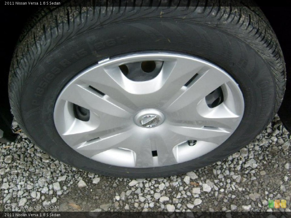 2011 Nissan Versa 1.8 S Sedan Wheel and Tire Photo #45929005