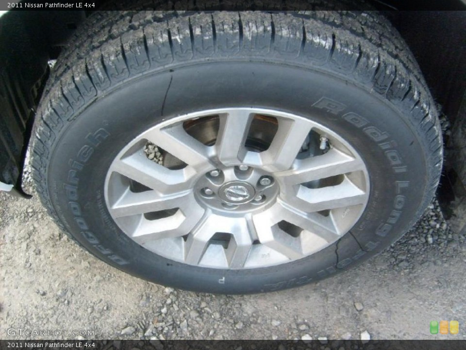 2011 Nissan Pathfinder LE 4x4 Wheel and Tire Photo #45929962