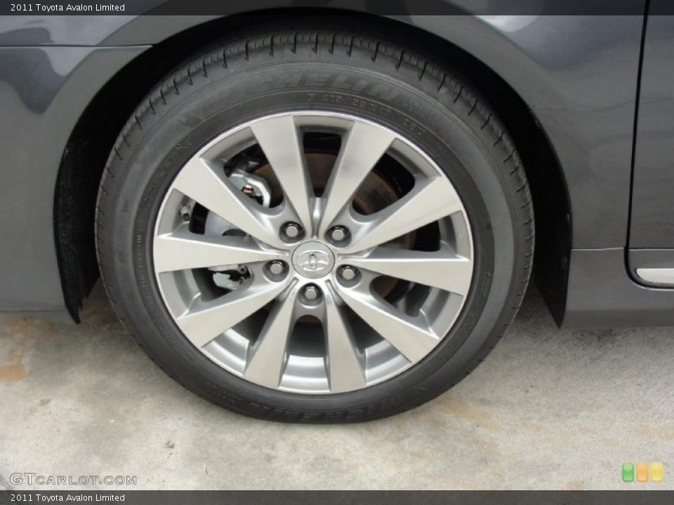 2011 Toyota Avalon Limited Wheel and Tire Photo #46009190