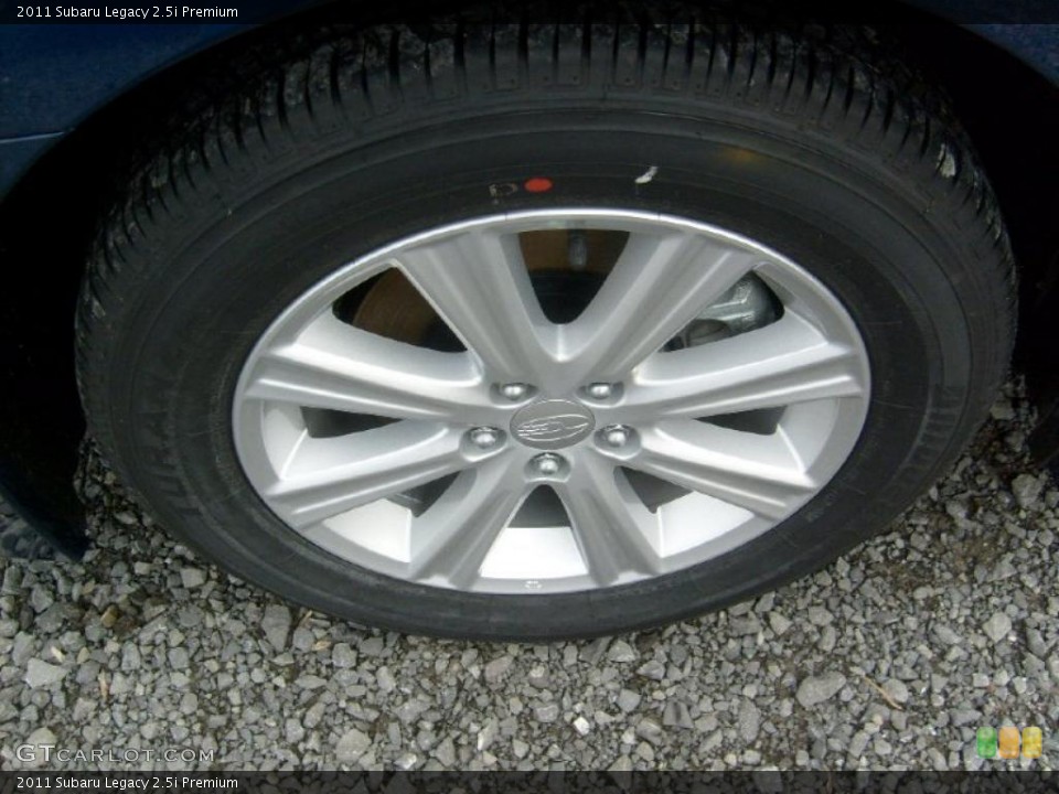2011 Subaru Legacy 2.5i Premium Wheel and Tire Photo #46021987