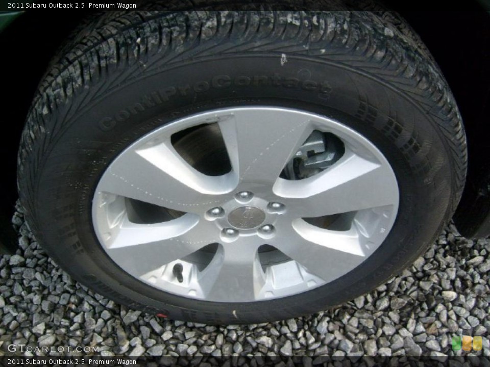 2011 Subaru Outback 2.5i Premium Wagon Wheel and Tire Photo #46036839