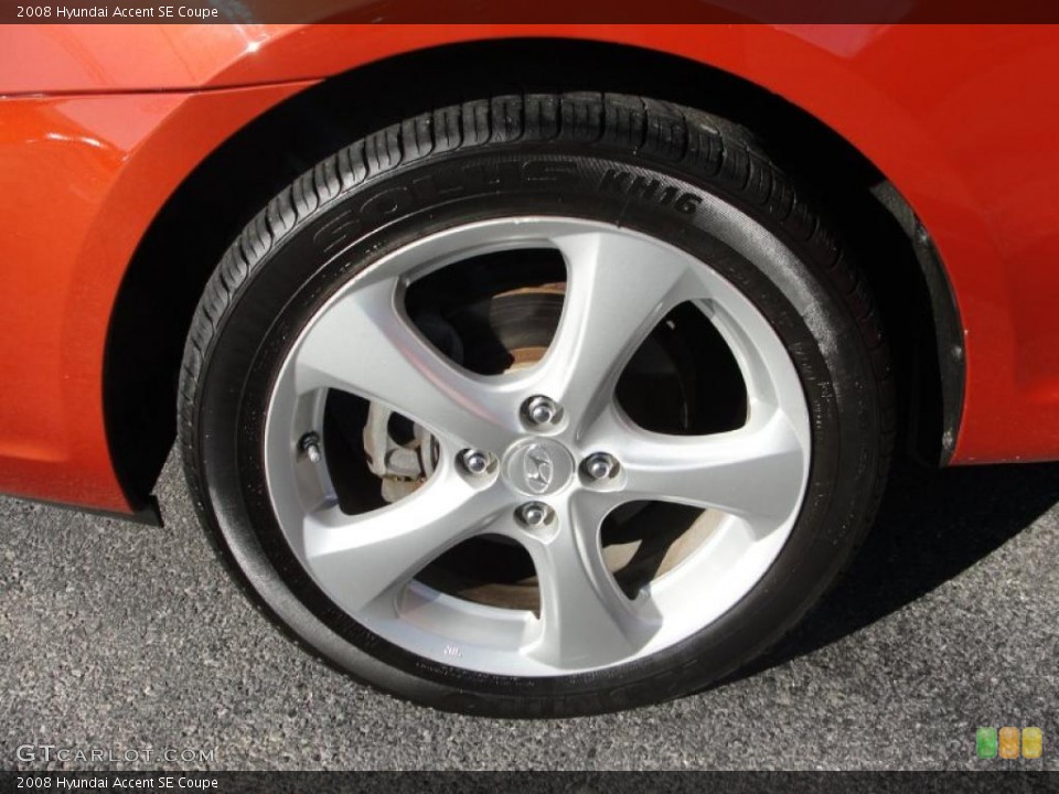 2008 Hyundai Accent SE Coupe Wheel and Tire Photo #46077405
