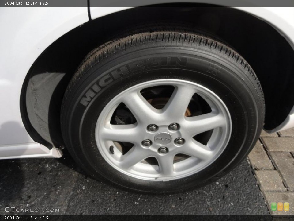 2004 Cadillac Seville SLS Wheel and Tire Photo #46105406