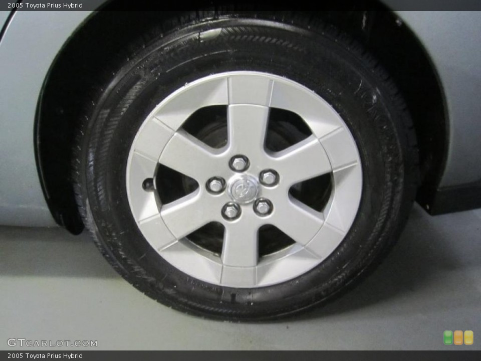 2005 Toyota Prius Hybrid Wheel and Tire Photo #46131766