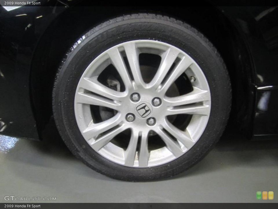 2009 Honda Fit Sport Wheel and Tire Photo #46137493