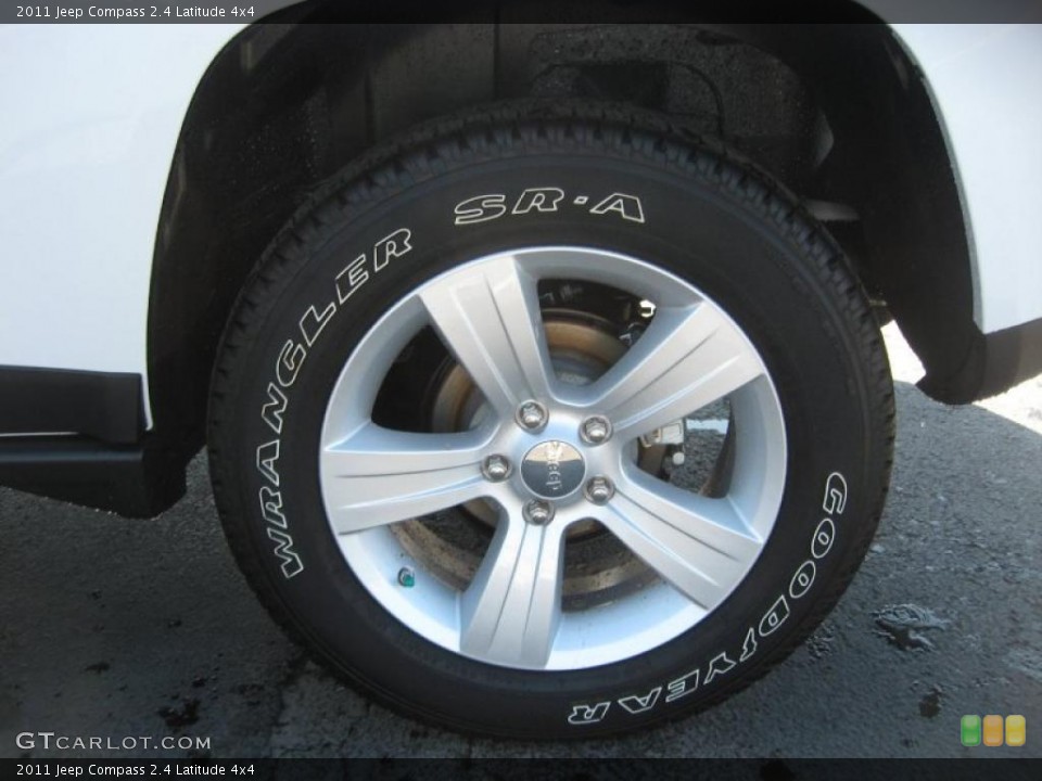 2011 Jeep Compass 2.4 Latitude 4x4 Wheel and Tire Photo #46138018