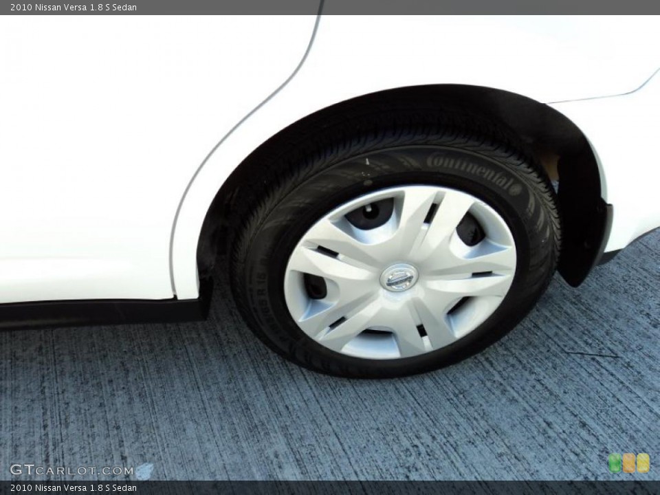 2010 Nissan Versa 1.8 S Sedan Wheel and Tire Photo #46141867