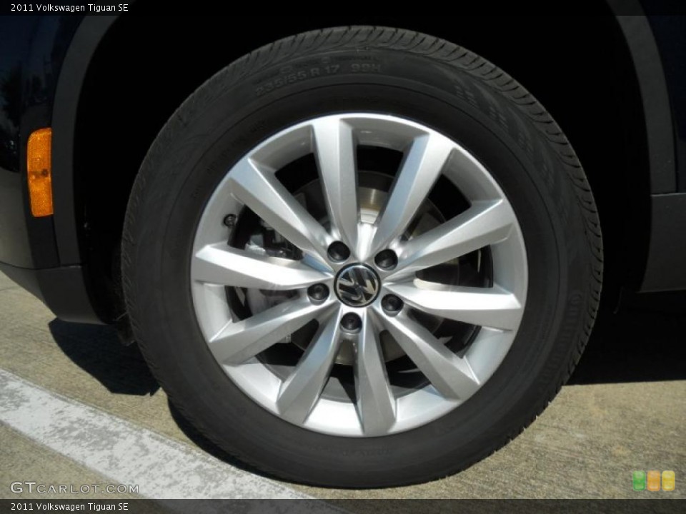 2011 Volkswagen Tiguan SE Wheel and Tire Photo #46169570