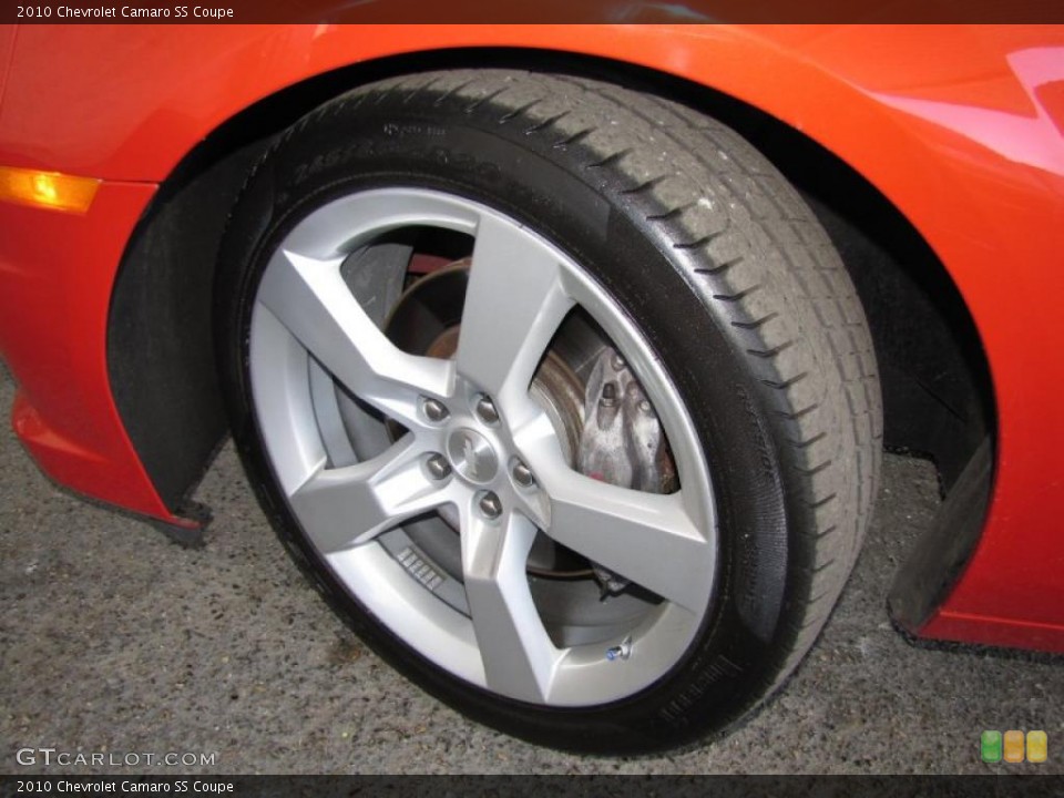 2010 Chevrolet Camaro SS Coupe Wheel and Tire Photo #46173554