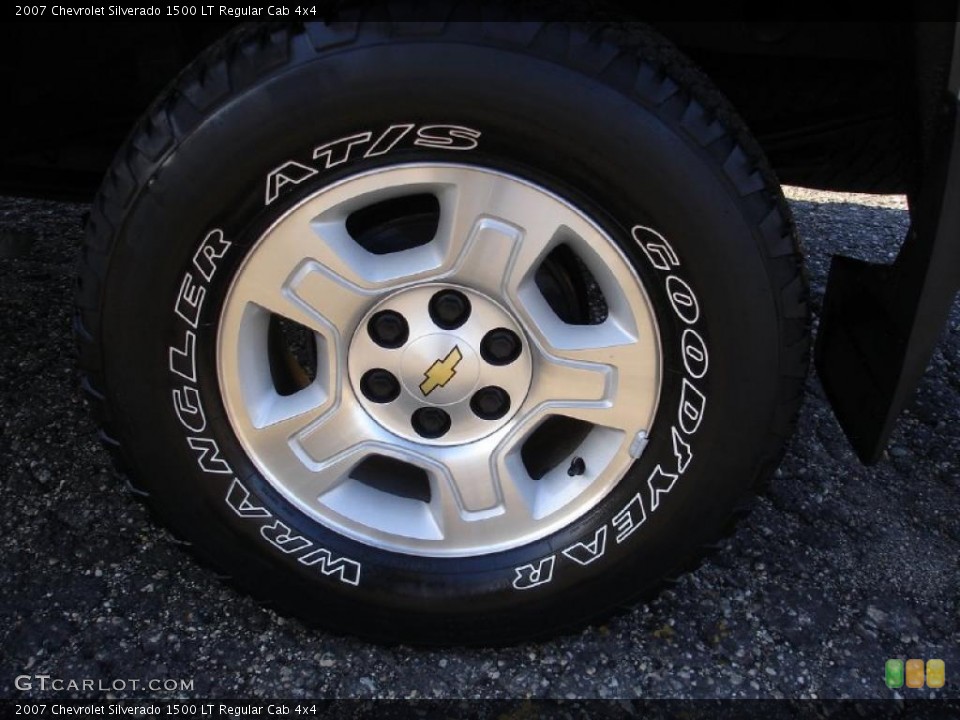 2007 Chevrolet Silverado 1500 LT Regular Cab 4x4 Wheel and Tire Photo #46176936