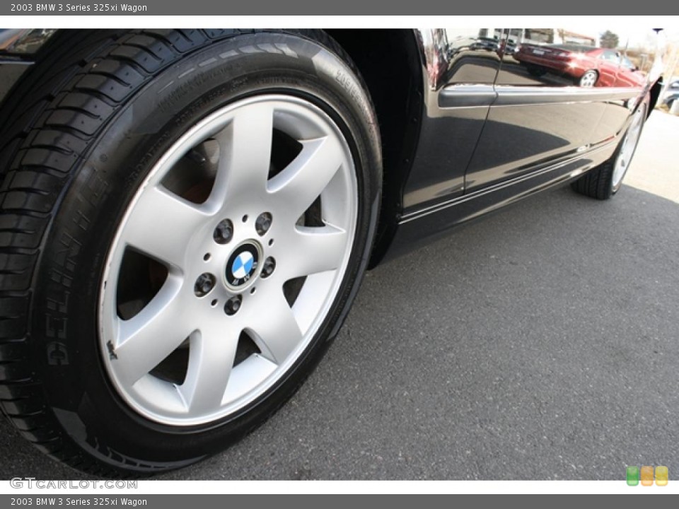 2003 BMW 3 Series 325xi Wagon Wheel and Tire Photo #46202957