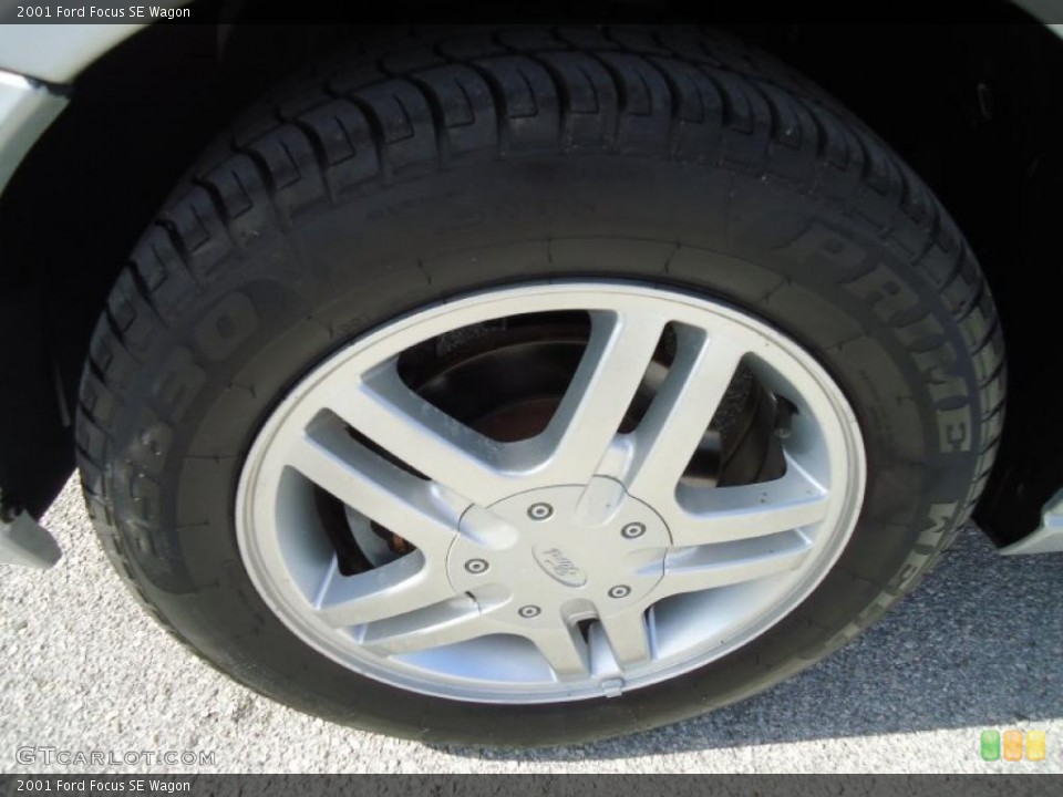 2001 Ford Focus SE Wagon Wheel and Tire Photo #46207628