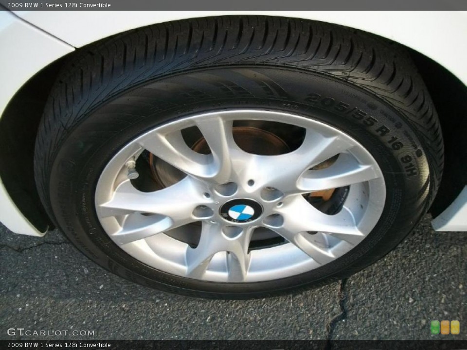 2009 BMW 1 Series 128i Convertible Wheel and Tire Photo #46240314