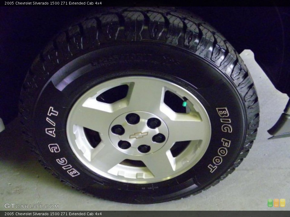2005 Chevrolet Silverado 1500 Z71 Extended Cab 4x4 Wheel and Tire Photo #46292557