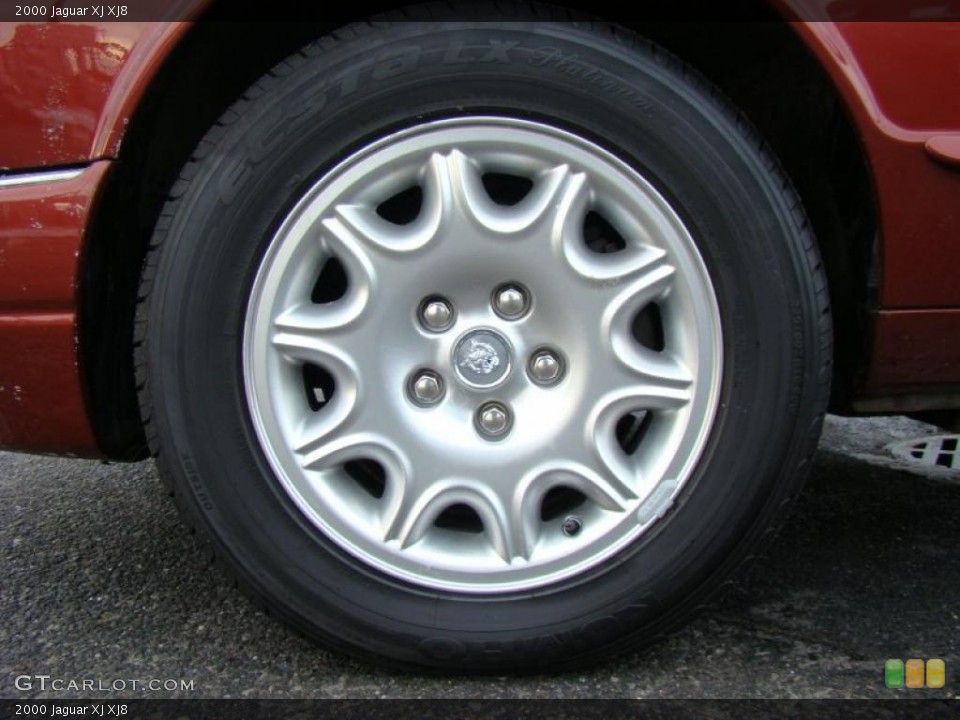 2000 Jaguar XJ XJ8 Wheel and Tire Photo #46302970