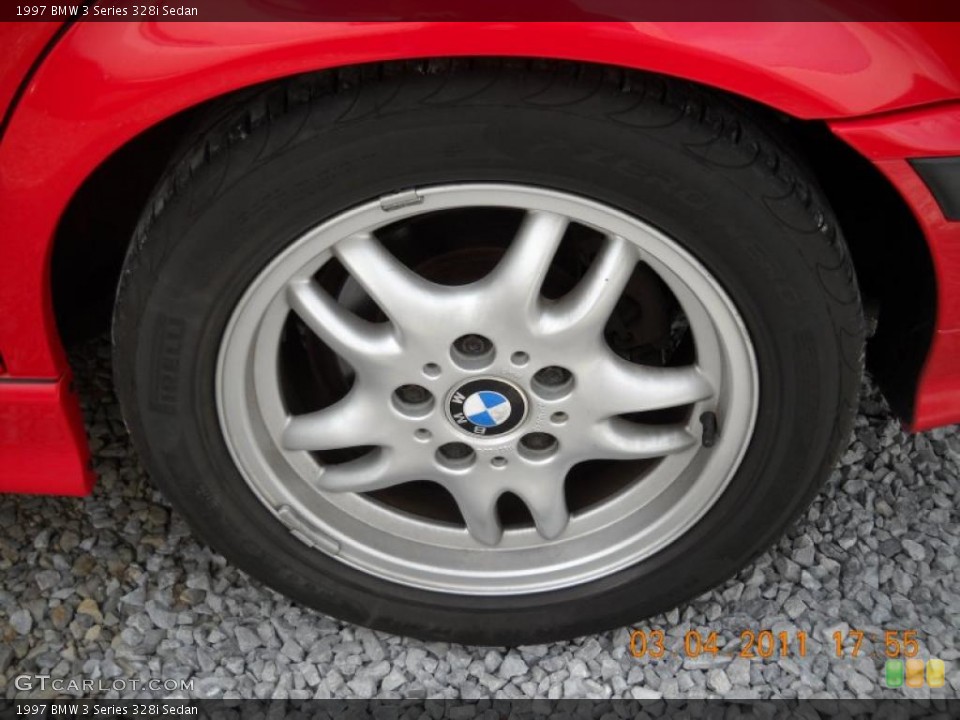 1997 BMW 3 Series 328i Sedan Wheel and Tire Photo #46320978