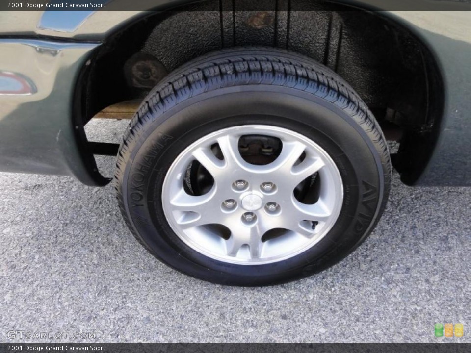 2001 Dodge Grand Caravan Sport Wheel and Tire Photo #46331571