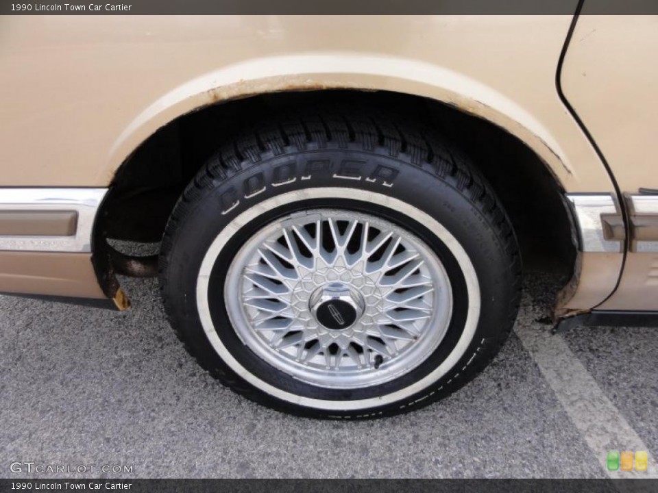 1990 Lincoln Town Car Cartier Wheel and Tire Photo #46341327