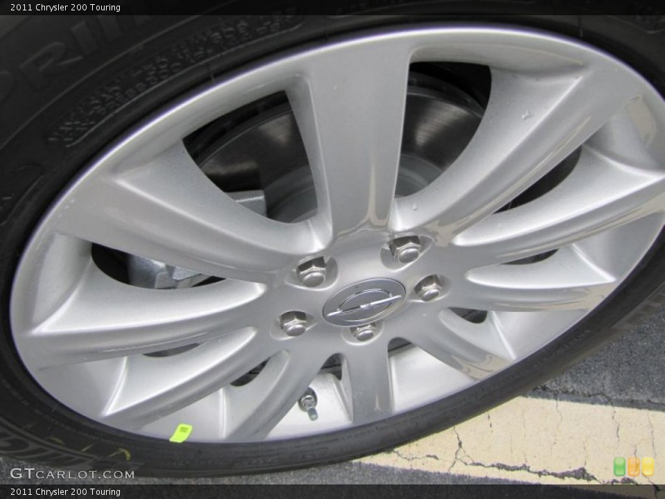 2011 Chrysler 200 Touring Wheel and Tire Photo #46343160