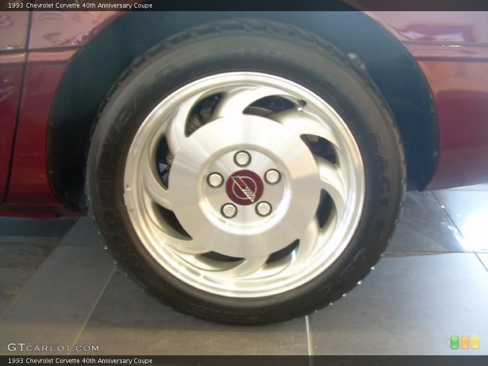 1993 Chevrolet Corvette 40th Anniversary Coupe Wheel and Tire Photo #46351901