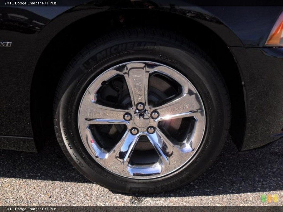 2011 Dodge Charger R/T Plus Wheel and Tire Photo #46393618
