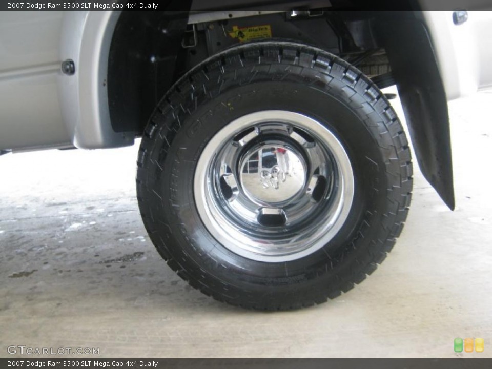 2007 Dodge Ram 3500 SLT Mega Cab 4x4 Dually Wheel and Tire Photo #46399422