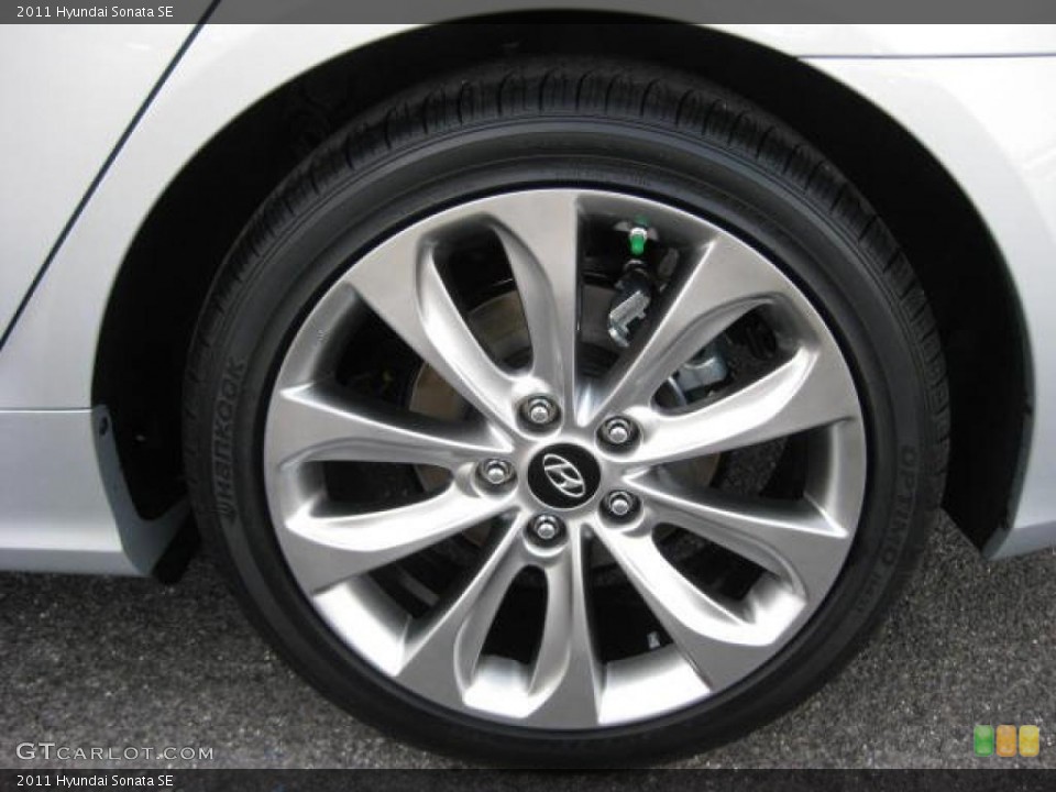 2011 Hyundai Sonata SE Wheel and Tire Photo #46399791