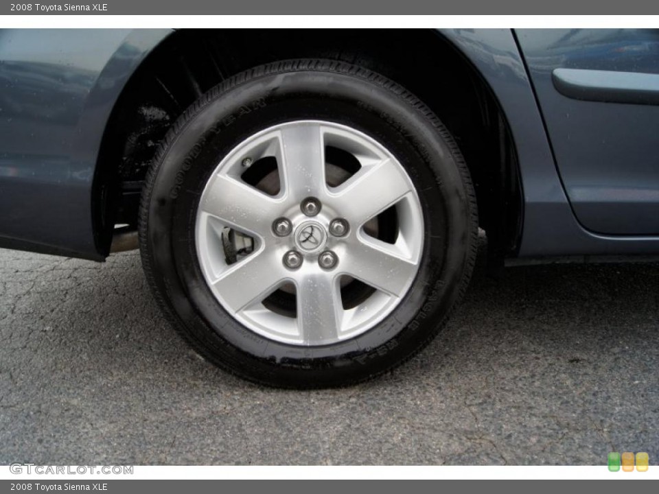 2008 Toyota Sienna XLE Wheel and Tire Photo #46434093