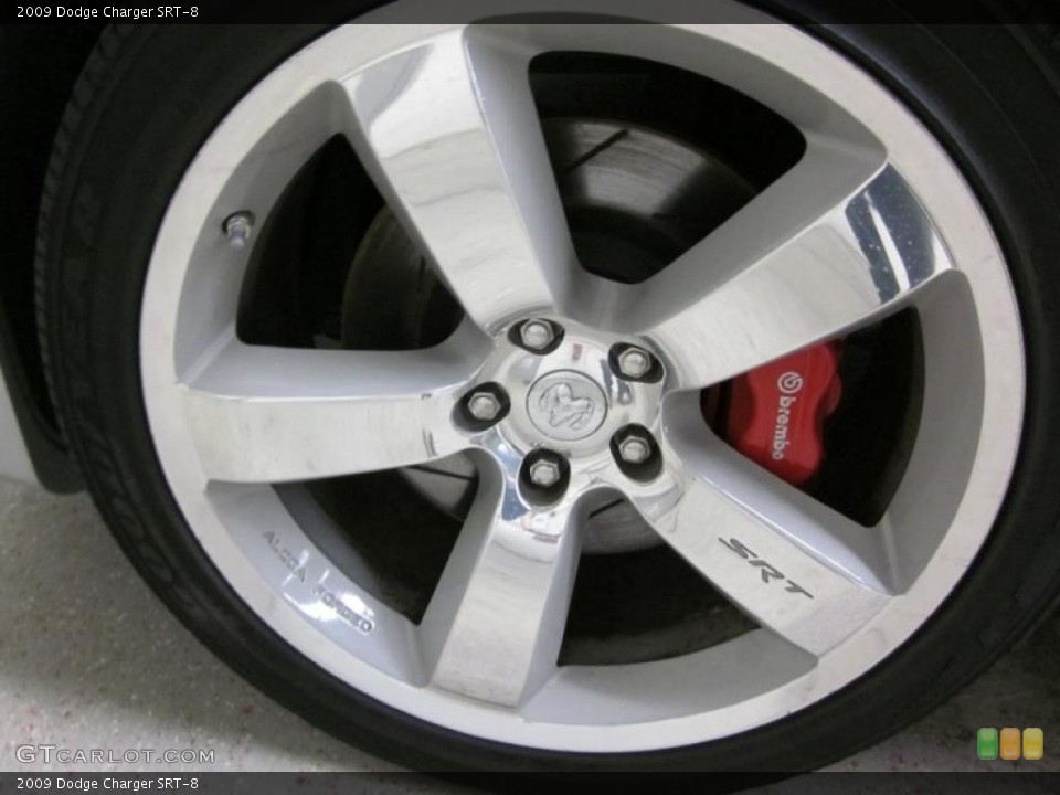 2009 Dodge Charger SRT-8 Wheel and Tire Photo #46435806