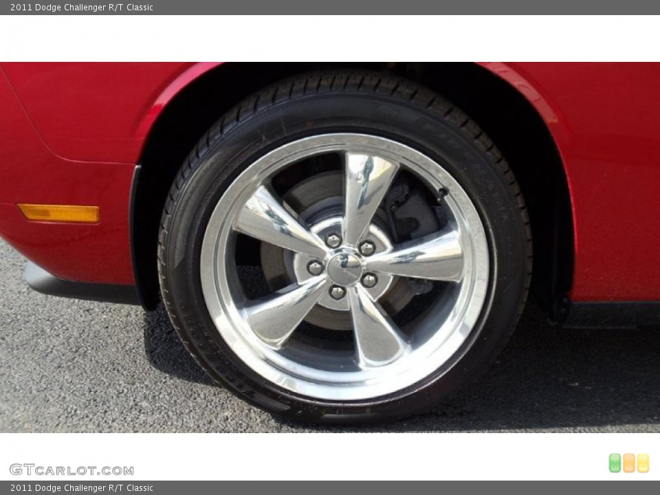 2011 Dodge Challenger R/T Classic Wheel and Tire Photo #46439853
