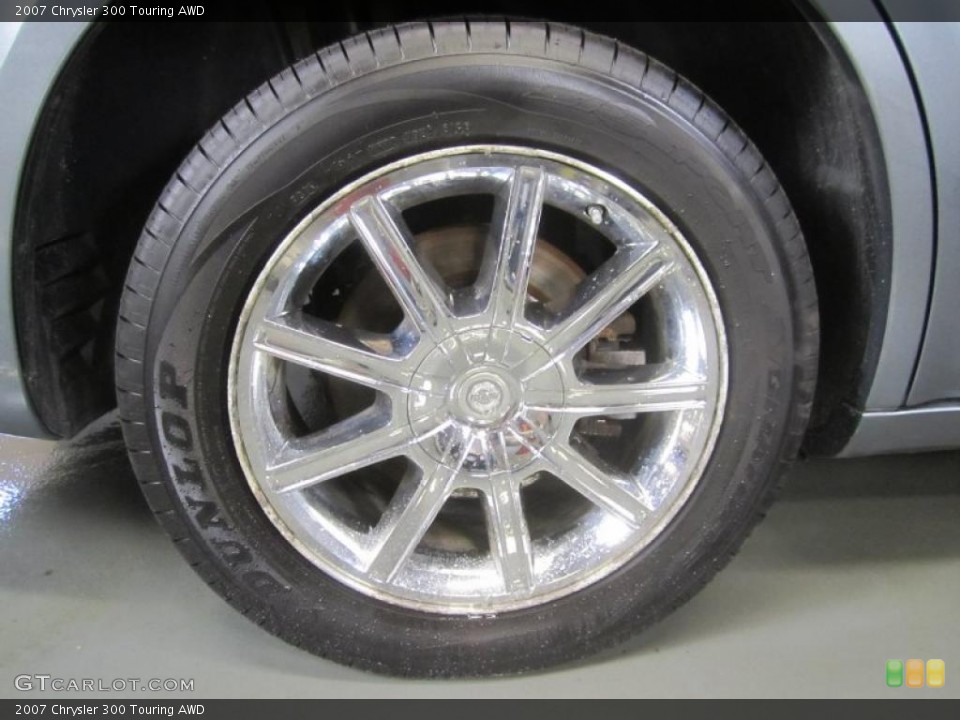 2007 Chrysler 300 Touring AWD Wheel and Tire Photo #46440045
