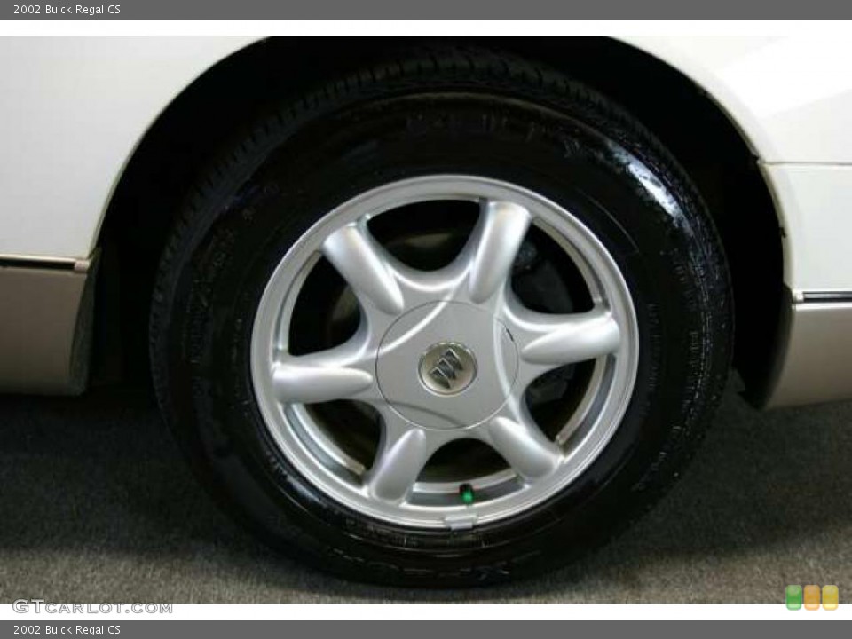 2002 Buick Regal GS Wheel and Tire Photo #46446432