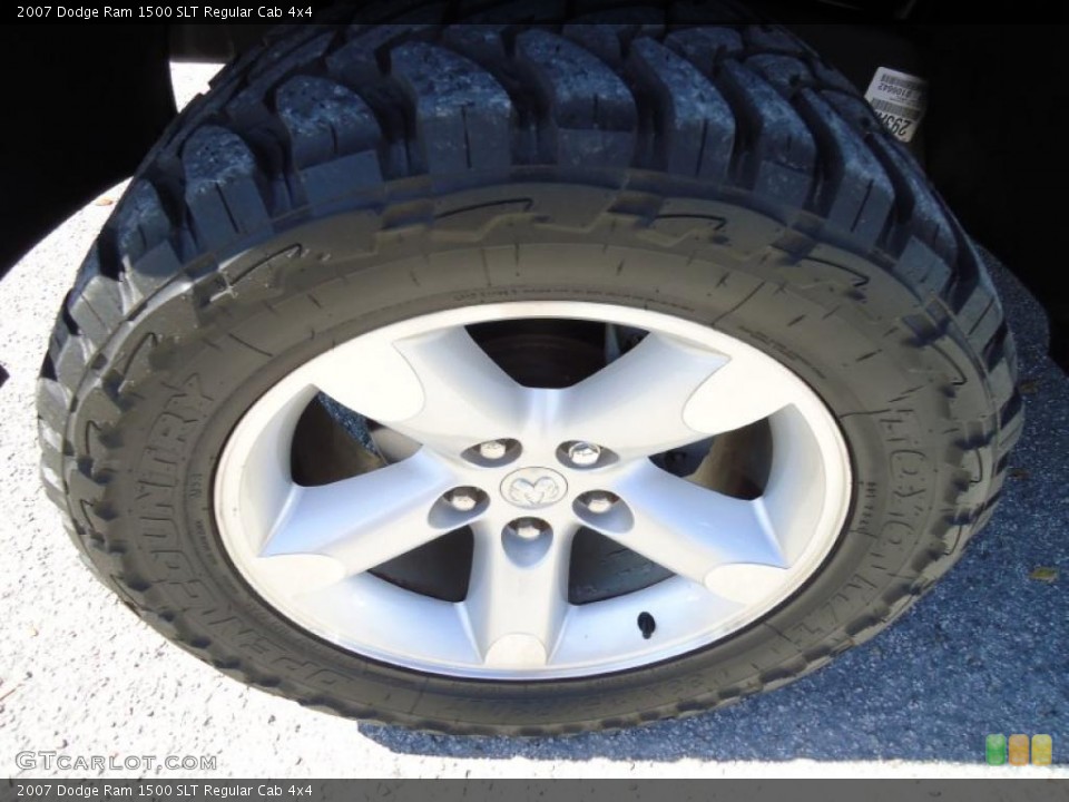 2007 Dodge Ram 1500 SLT Regular Cab 4x4 Wheel and Tire Photo #46494981