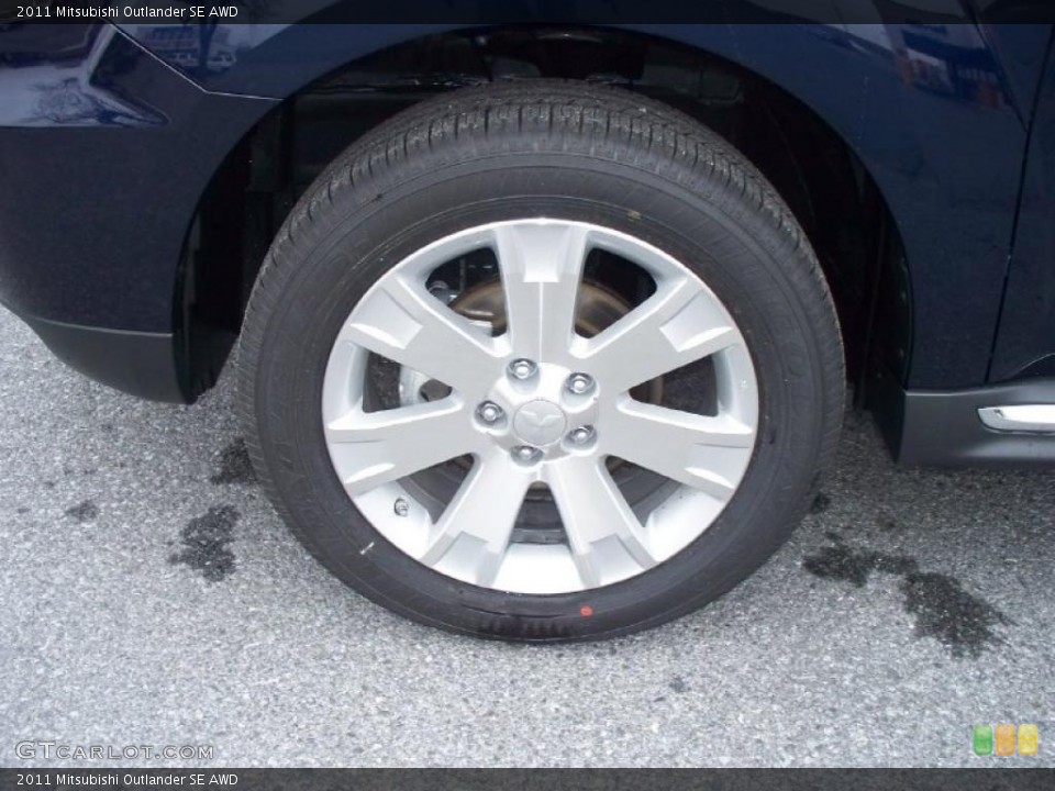 2011 Mitsubishi Outlander SE AWD Wheel and Tire Photo #46498521