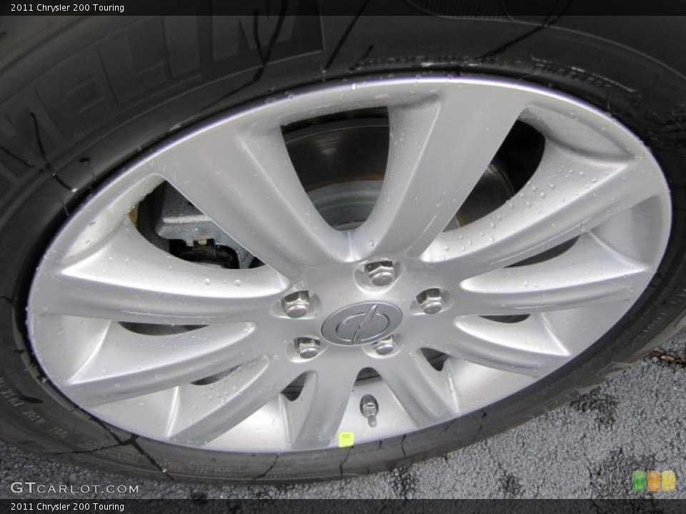 2011 Chrysler 200 Touring Wheel and Tire Photo #46514022