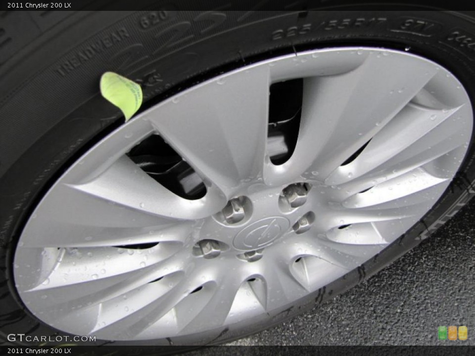 2011 Chrysler 200 LX Wheel and Tire Photo #46514235